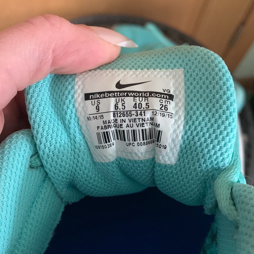 Nike Tanjun Sustainable Sneakers - Blue - Picture 6 of 6